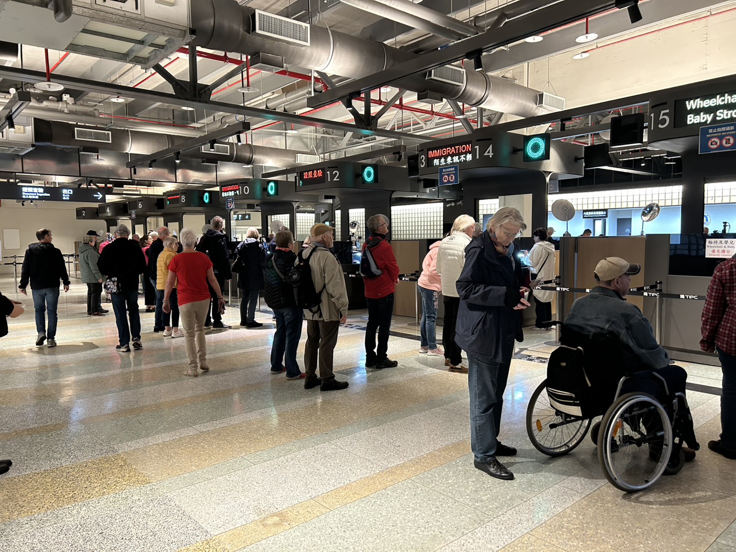 助攻國際郵輪旅客來臺觀光再衝高峰 移民署優化港口通關4措施 助攻國際郵輪旅客來臺觀光再衝高峰 移民署優化港口通關4措施