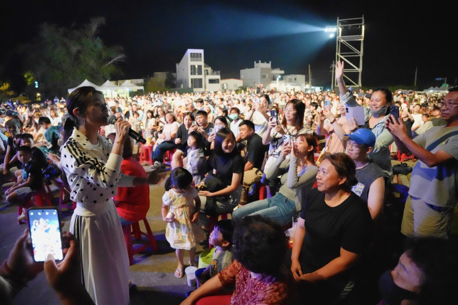 黑鮪魚季魅力延伸離島 「琉住你音樂會」小琉球夜晚熱鬧又充滿活力