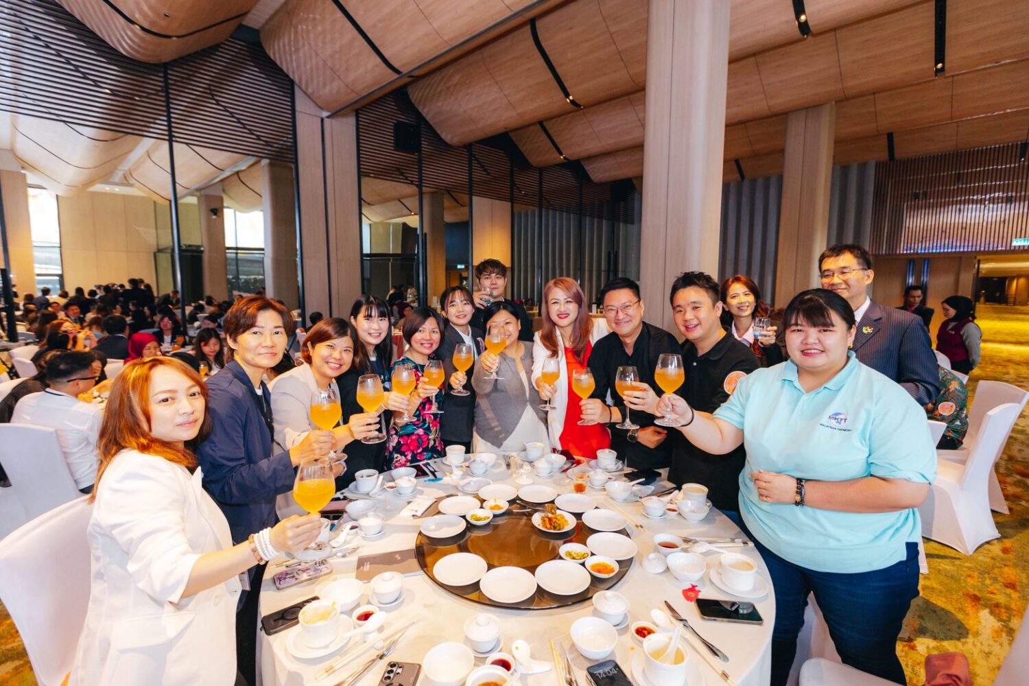 「Kaohsiung Syok！高雄爽快過癮！」 高雄觀光大馬出擊 百名旅遊業者熱烈交流