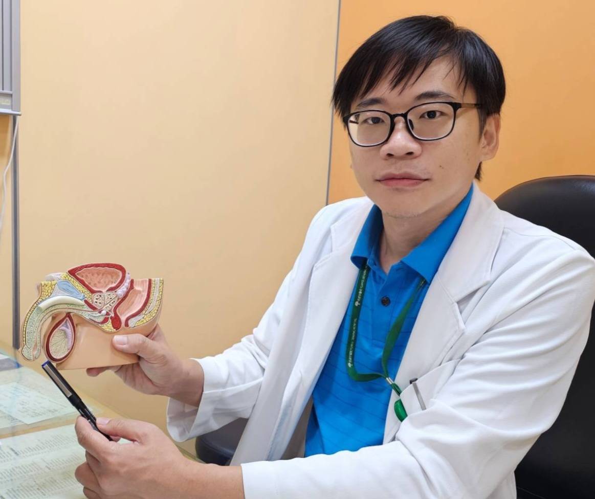 泌尿科李宗熹醫師解釋:夏季酷熱內褲尿布成細菌溫床 小兒包莖炎病例多2成 泌尿科李宗熹醫師解釋:夏季酷熱內褲尿布成細菌溫床 小兒包莖炎病例多2成