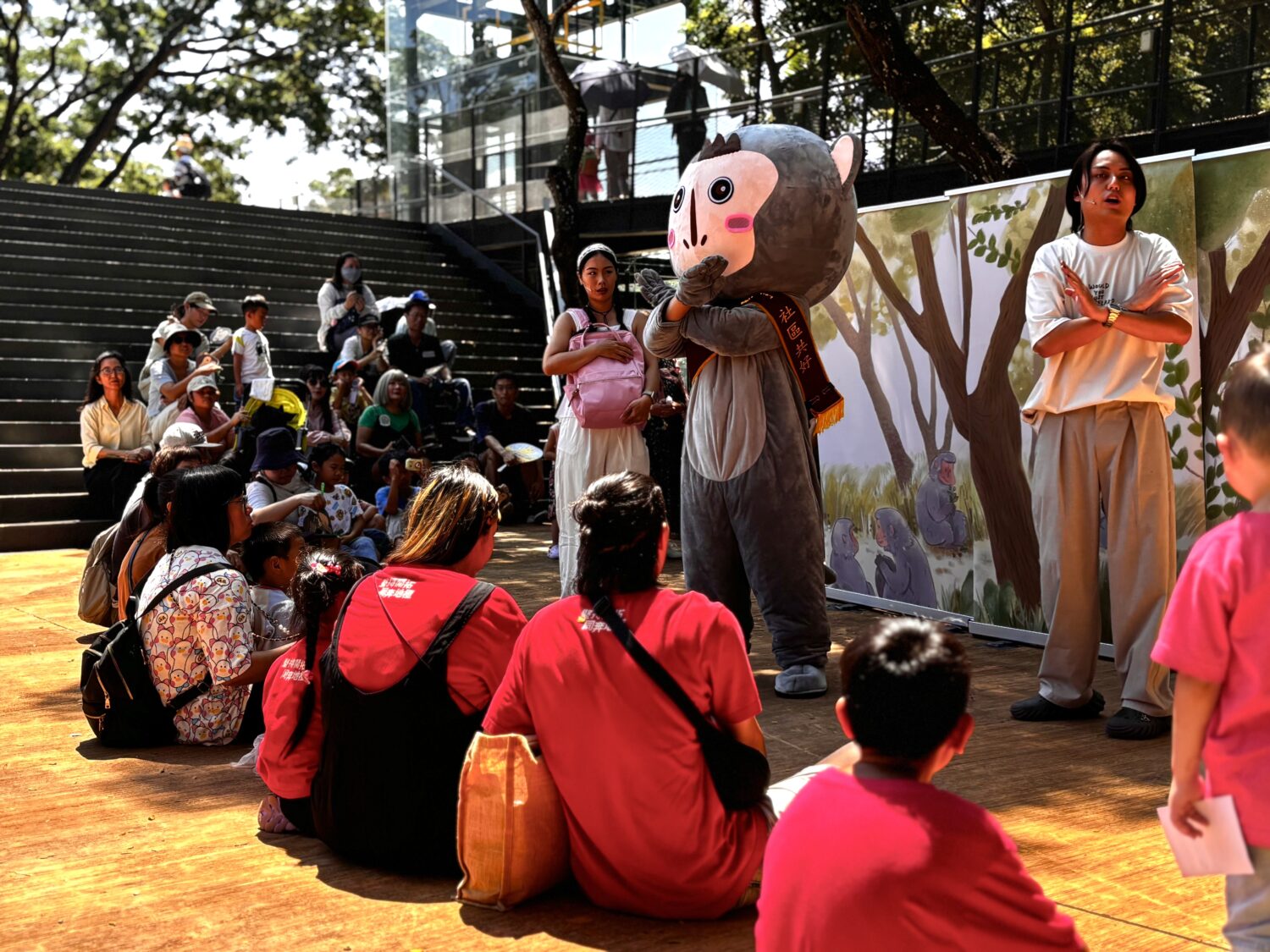 高雄壽山動物園親子闖關解開獼團 端午佳節熱鬧共學生態保育