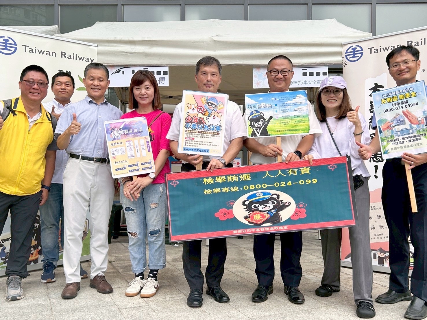 臺鐵139週年鐵路節登場 豐原車站湧入人潮體驗客庄魅力