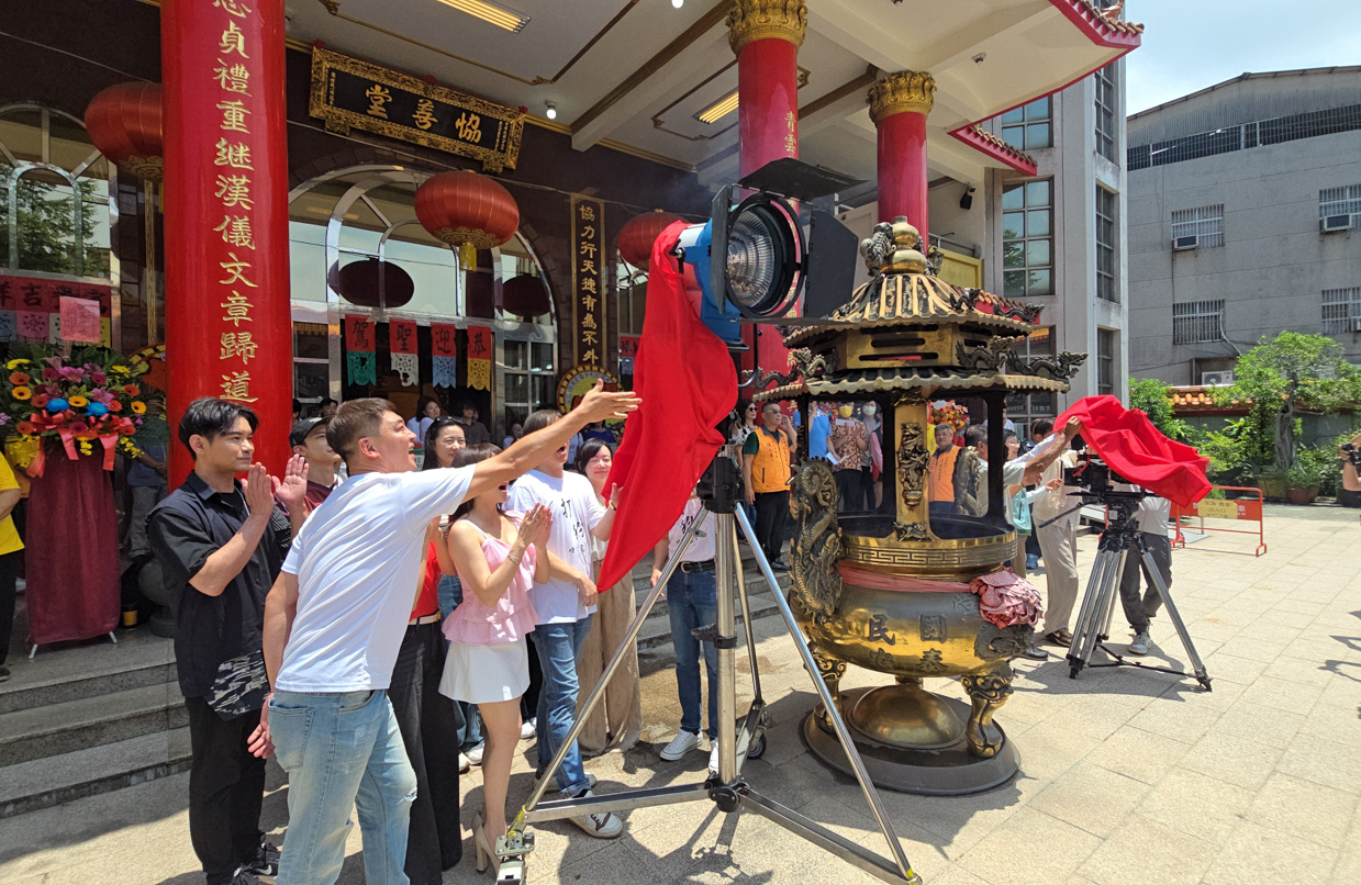 ▲高雄電影《打狗》開鏡，重現南台灣半世紀追夢歲月。（圖/兩把刷子電影有限公司提供）