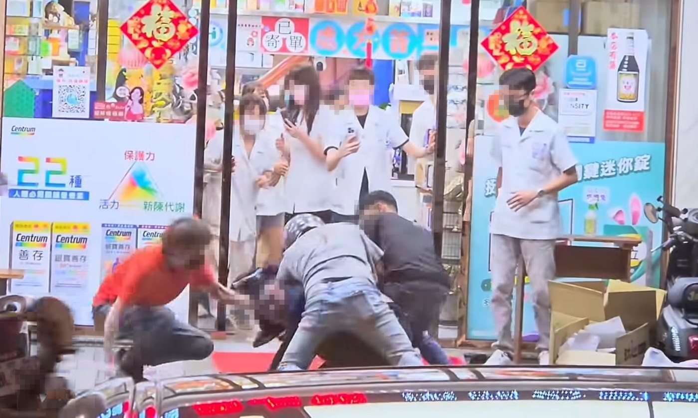 南投驚傳銀樓強盜  變裝男持械洗劫遭正義哥制伏