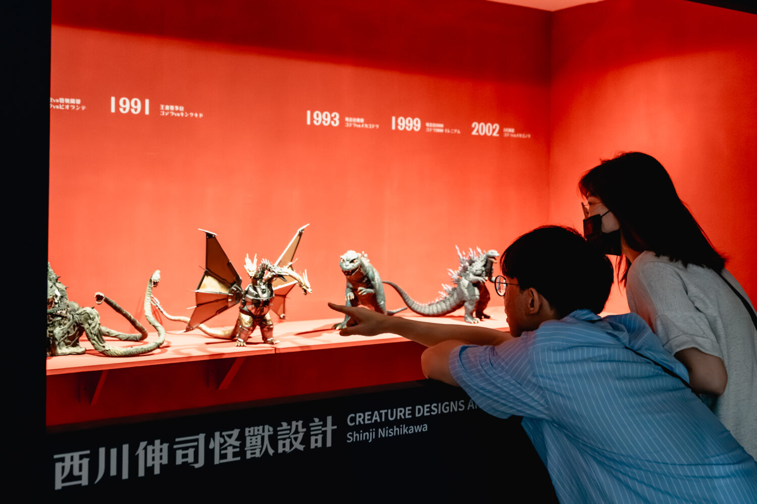 駁二「怪獸風景」展登場，《哥吉拉》怪獸設計師西川伸司現場創作中