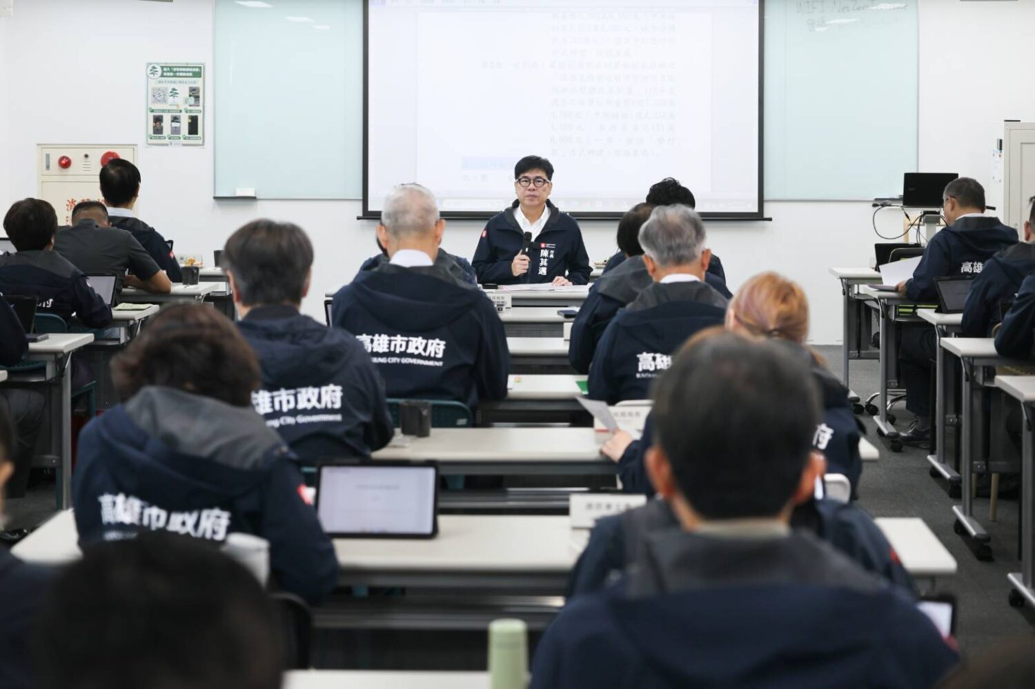 陳其邁指示加速豪雨救助、強化登革熱防治及暑期觀光整備