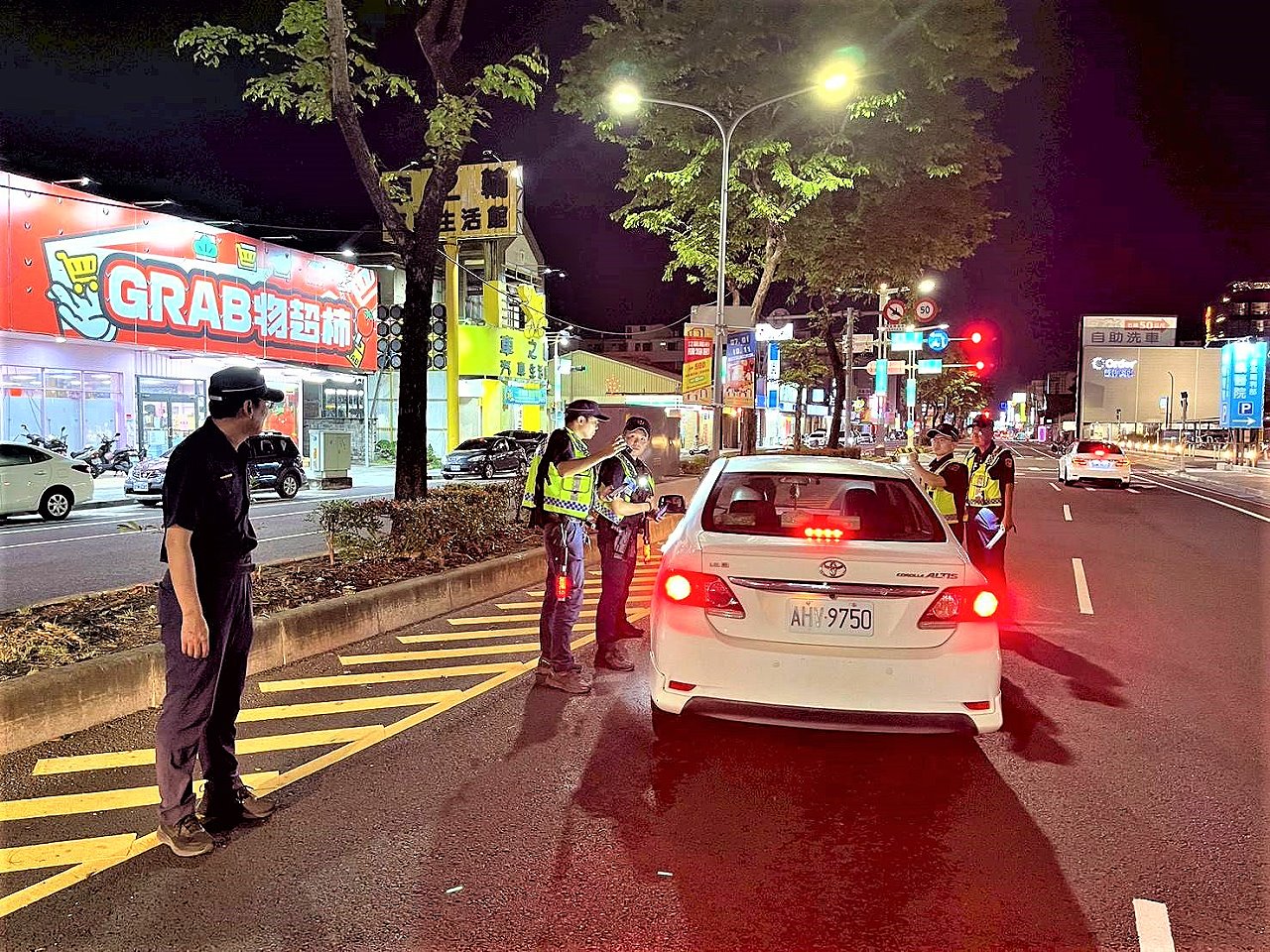 鎖聯外道拂曉出擊封　嘉市警宣示酒毒駕零容忍
