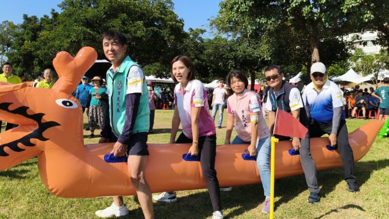屏東端午陸上行舟破百隊拼戰 冠軍隊大讚活動超有儀式感