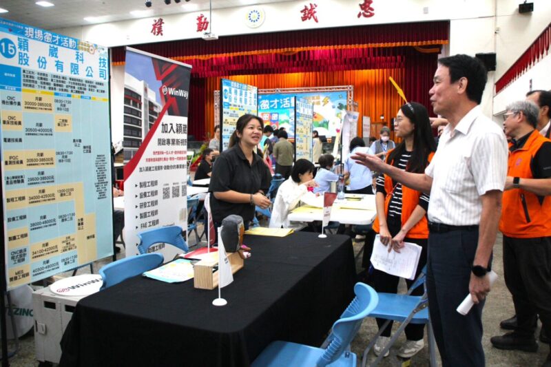 高市勞工局偕南科徵才促在地就業 助市民前進科技廊帶