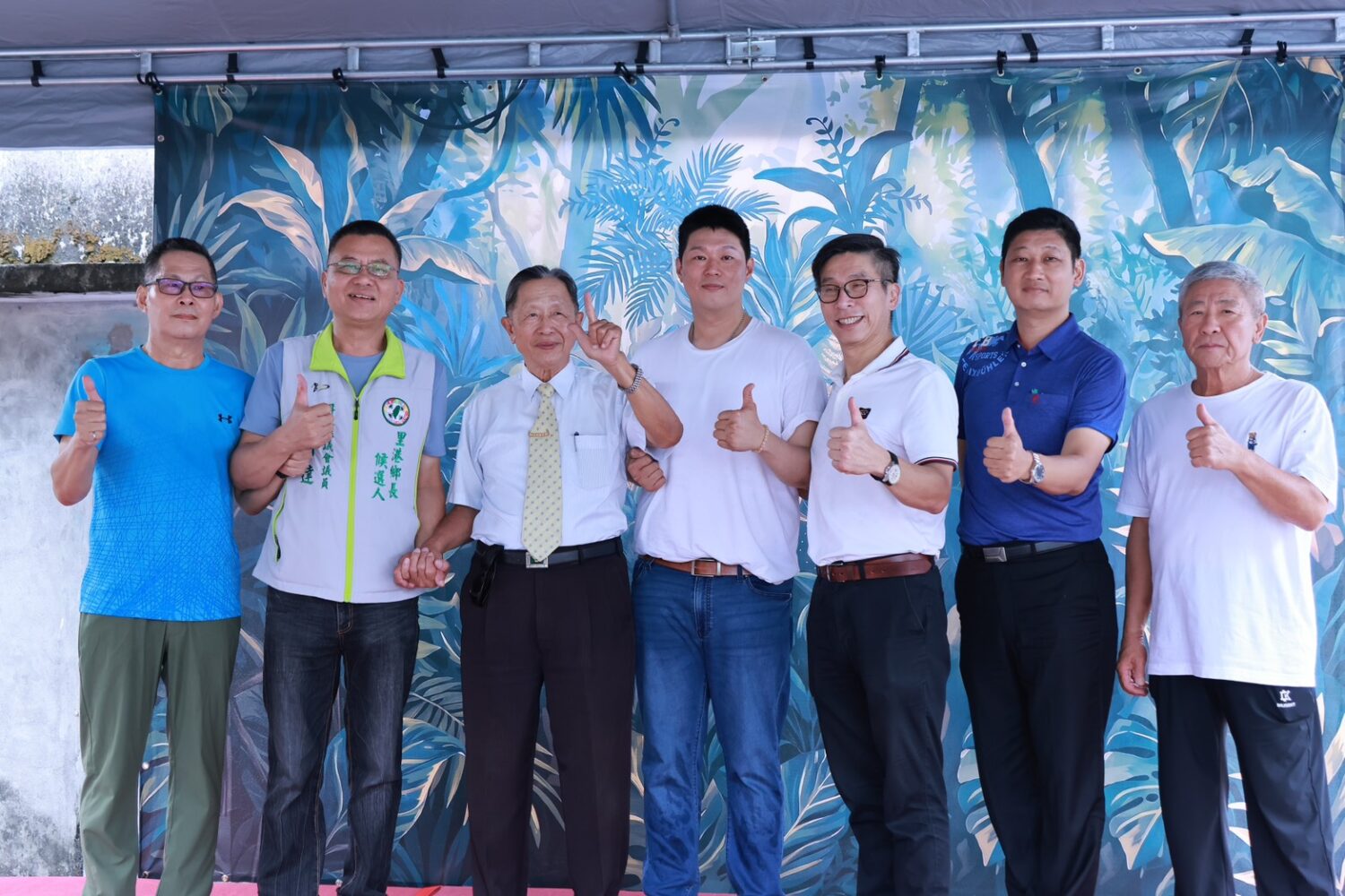 咖啡廳做民意橋梁，青年創業將參政，為里港政壇挹注新活力
