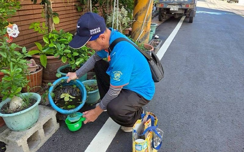 屏縣衛生局呼籲雨後主動清積水 防範登革熱 屏縣衛生局呼籲雨後主動清積水 防範登革熱