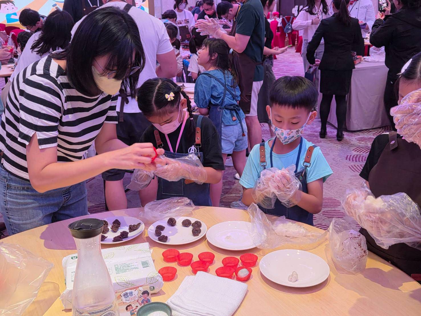 高市農業局聯合高雄翰品酒店 親子共煮「食」踐家務共享 玩出在地好滋味 高市農業局聯合高雄翰品酒店 親子共煮「食」踐家務共享 玩出在地好滋味