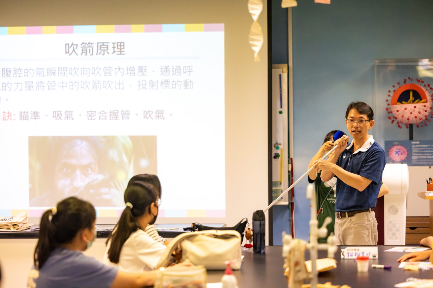 高市動保處暑期「小小獸醫體驗營」秒殺額滿 從「動物法醫」到「吹箭體驗」