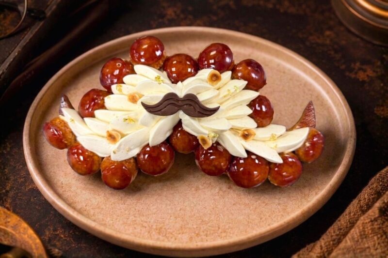 ▲DELICATESSE 烘焙坊 香草榛果聖多諾黑 Vanilla Hazelnut Saint-Honoré，7 月 31 日前預訂享早鳥 88 折優惠。（圖/高雄洲際酒店提供）