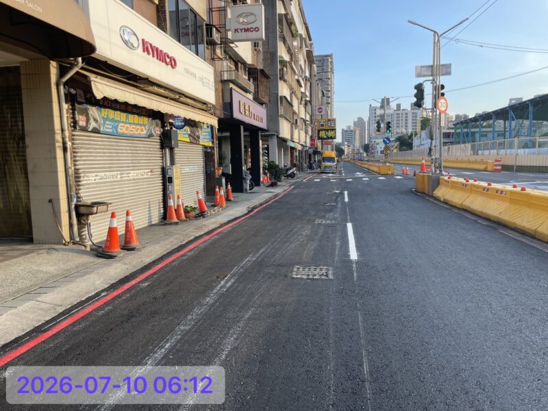 高雄捷運黃線施工路段路面改善，於7/12起夜間施工 建工、本館、球場路實施交通維持改道