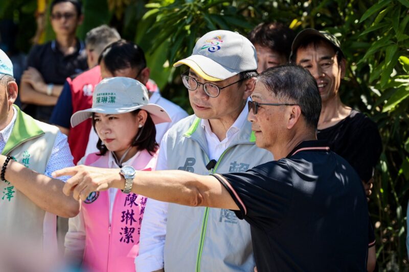 賴瑞隆會勘二仁溪爭取3億經費改建抽水站 要求加強疏濬防治水患