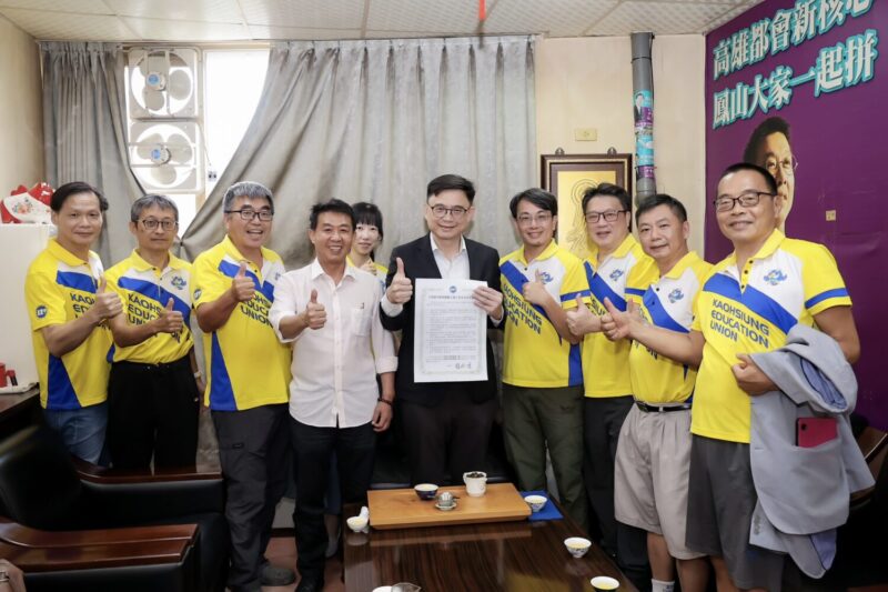 力挺教育六大訴求！賴瑞隆簽署教產工會承諾書 承諾延續市府政策打造安心校園