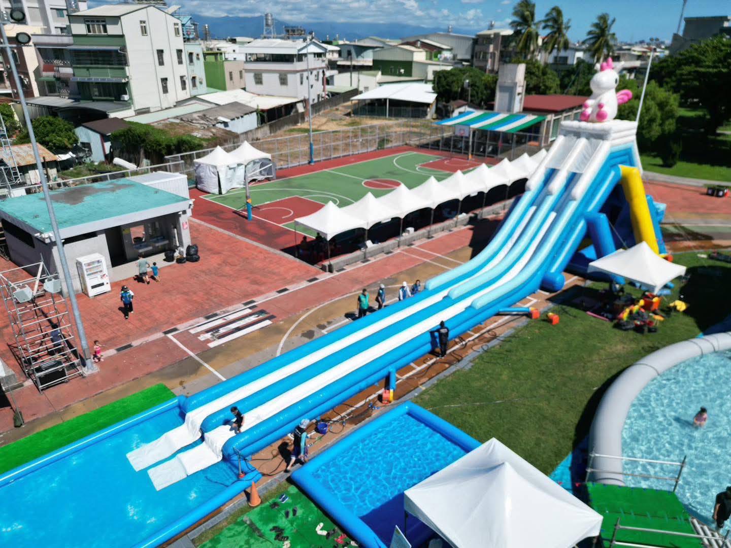 南部最大42公尺巨型滑水道前進大寮、林園 張耀中與親子同樂帶動地方觀光