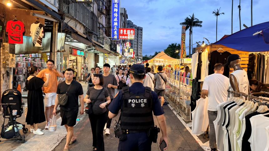 中壢警強力整頓夜市交通　展開強力執法與違規拖吊