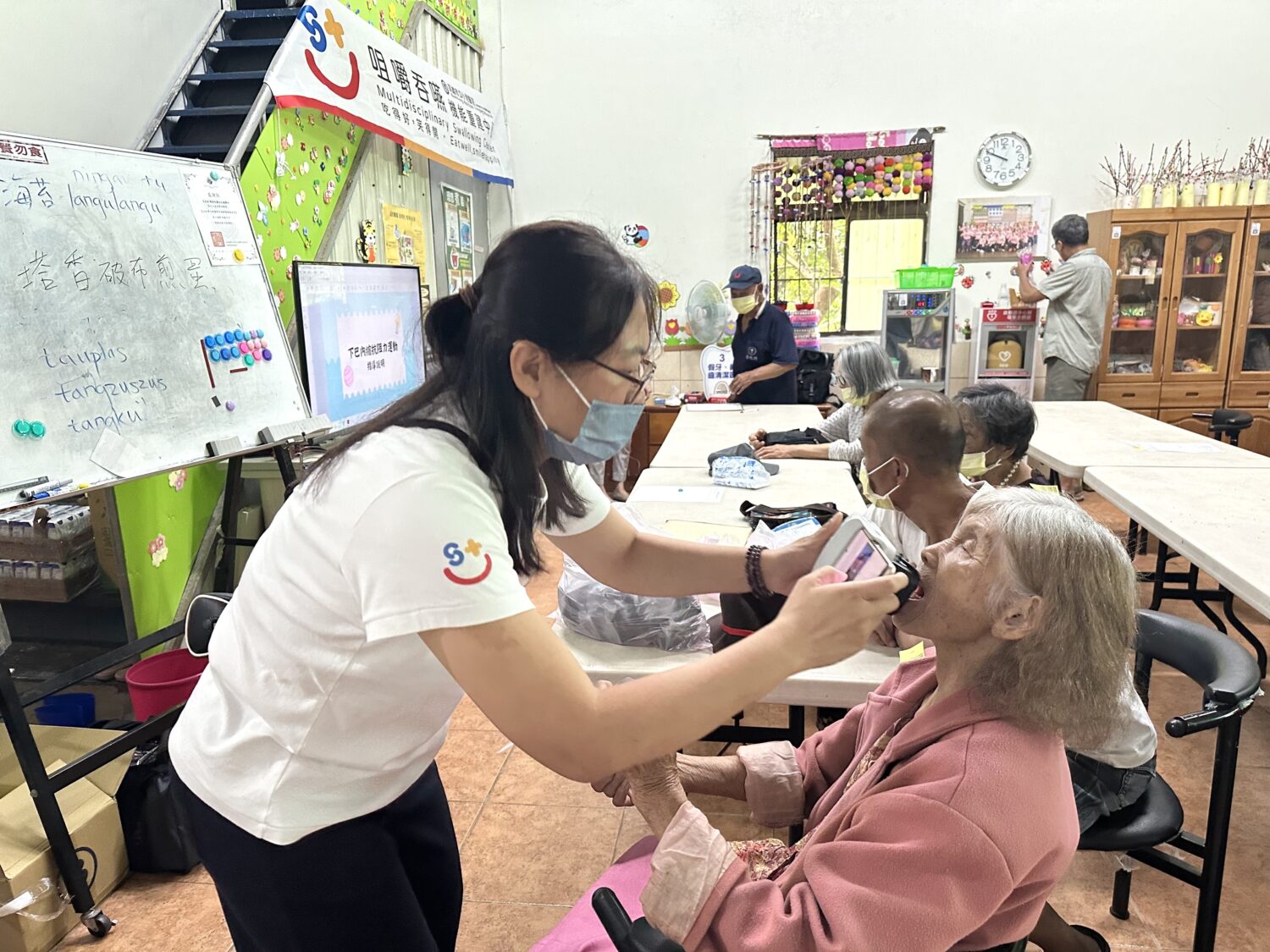小港醫院深入那瑪夏部落 守護長者吞嚥健康零距離 小港醫院深入那瑪夏部落 守護長者吞嚥健康零距離