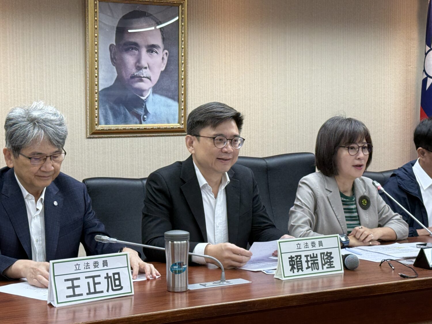 五一平台聯盟爭取勞退改革　賴瑞隆：正面回應提9%修法版本