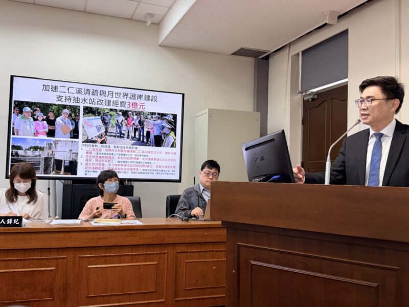 賴瑞隆力促AI應用落地 帶動產業及就業紅利留在高雄