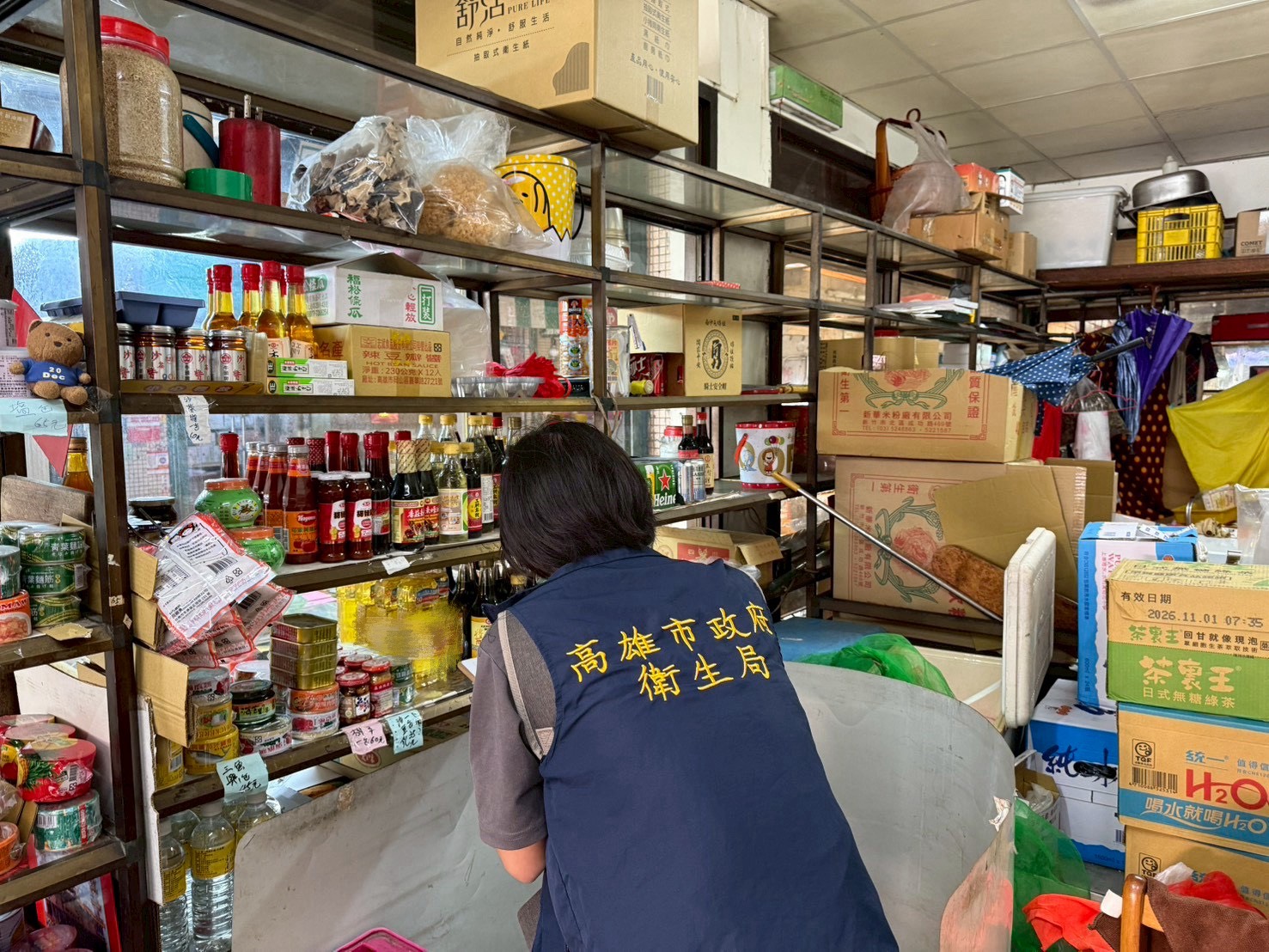 高市府食安小組假日持續餐飲通路稽查監督中盤回收 高市府食安小組假日持續餐飲通路稽查監督中盤回收