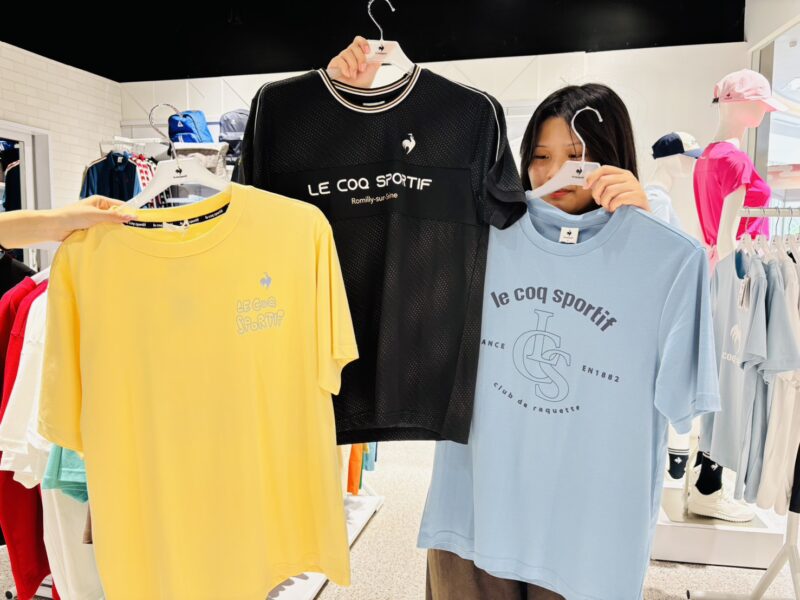 ▲大道東 1F Le Coq Sportif 祭出MUST BUY清單 3 件 5 折優惠。（圖/SKM Park高雄草衙提供）