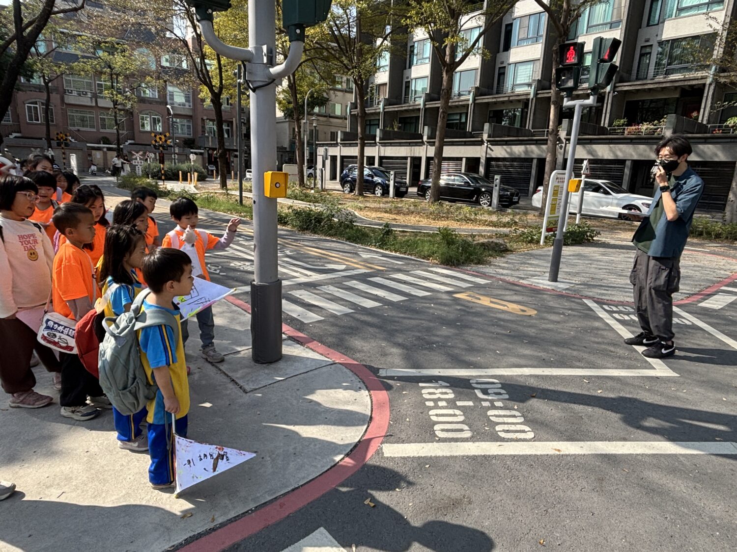 偏鄉小校打造通學防護罩 賀建國小勇奪教育部「金安獎」 偏鄉小校打造通學防護罩 賀建國小勇奪教育部「金安獎」