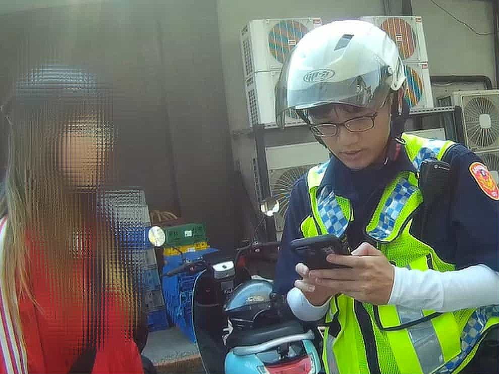 安全帽失竊驚報警　新南警卡車底尋獲化解烏龍
