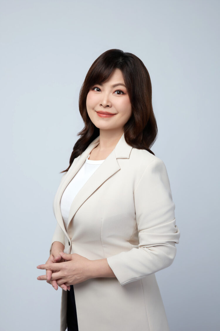 三民運動中心泳池水質引疑慮、廁所飄異味　陳美雅：總工程經費約7.65億元，錢花到哪裡去了？
