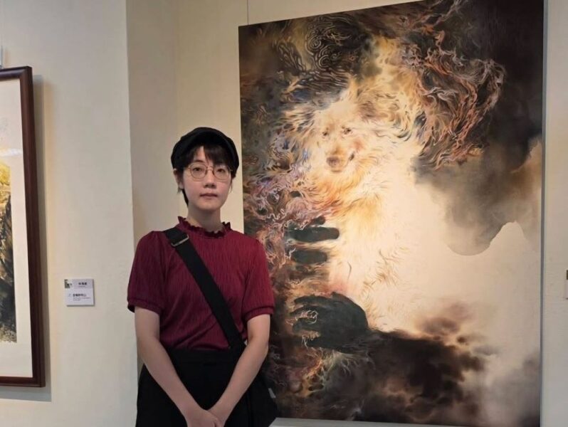 臺中當代藝術展開幕  新秀黃昱禎以犬隻墨彩刻劃生命