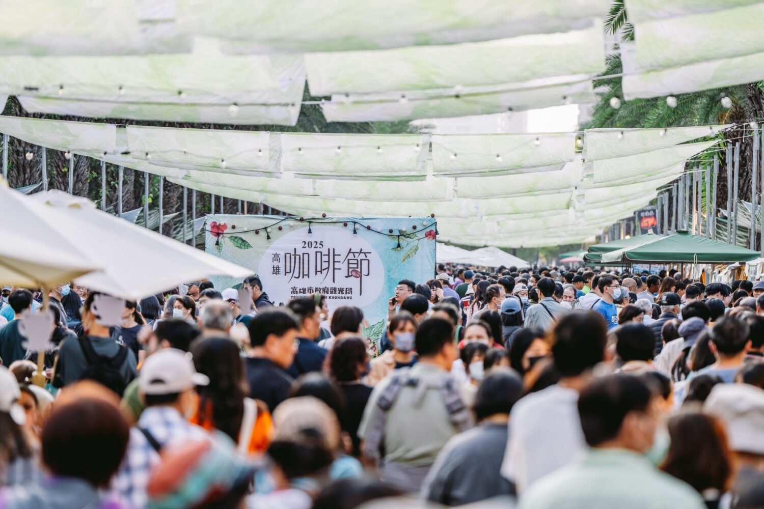全球百大咖啡館、冠軍職人齊聚凹子底 「2026高雄咖啡節」8/22登場! 全球百大咖啡館、冠軍職人齊聚凹子底 「2026高雄咖啡節」8/22登場!