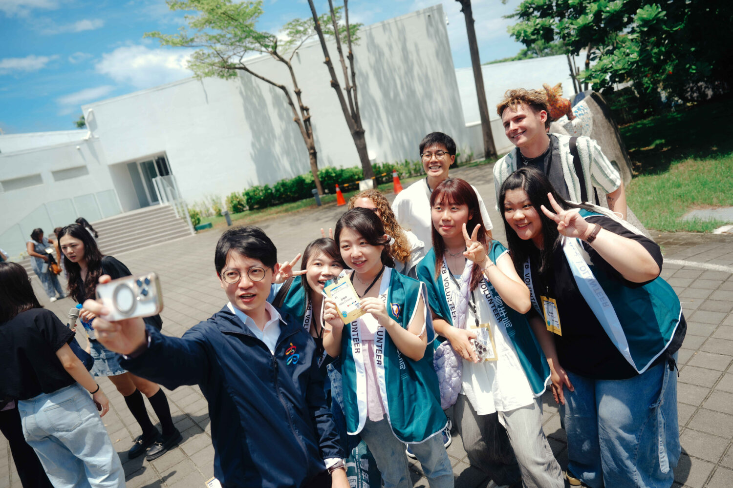 高市青年局推「Color Walk」走讀 帶領Fulbright計畫18位美青年輕軌漫遊 給學子開學前最棒的見面禮! | 今傳媒 JNEWS