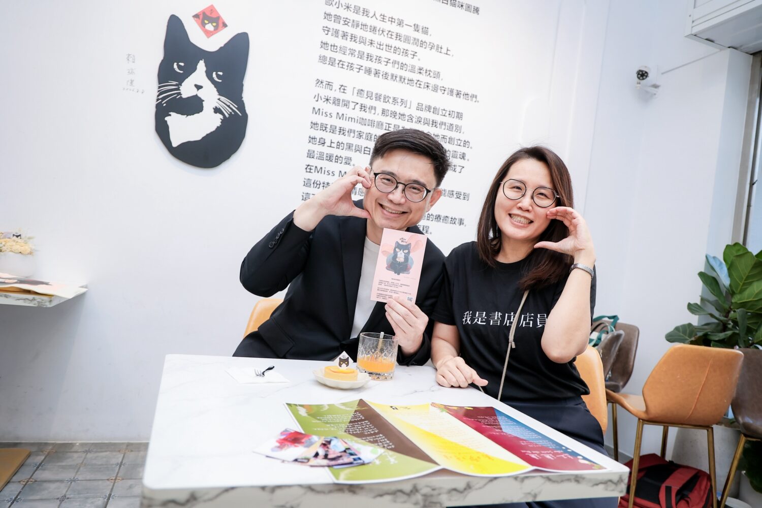 賴瑞隆驚喜現身台派咖啡廳　親嚐「公益檸檬塔」力挺友善理念