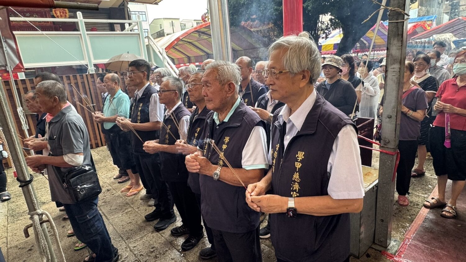 風雨生信心！學甲慈濟宮中元普度圓滿落幕  七百多桌豐盛供品普渡眾生
