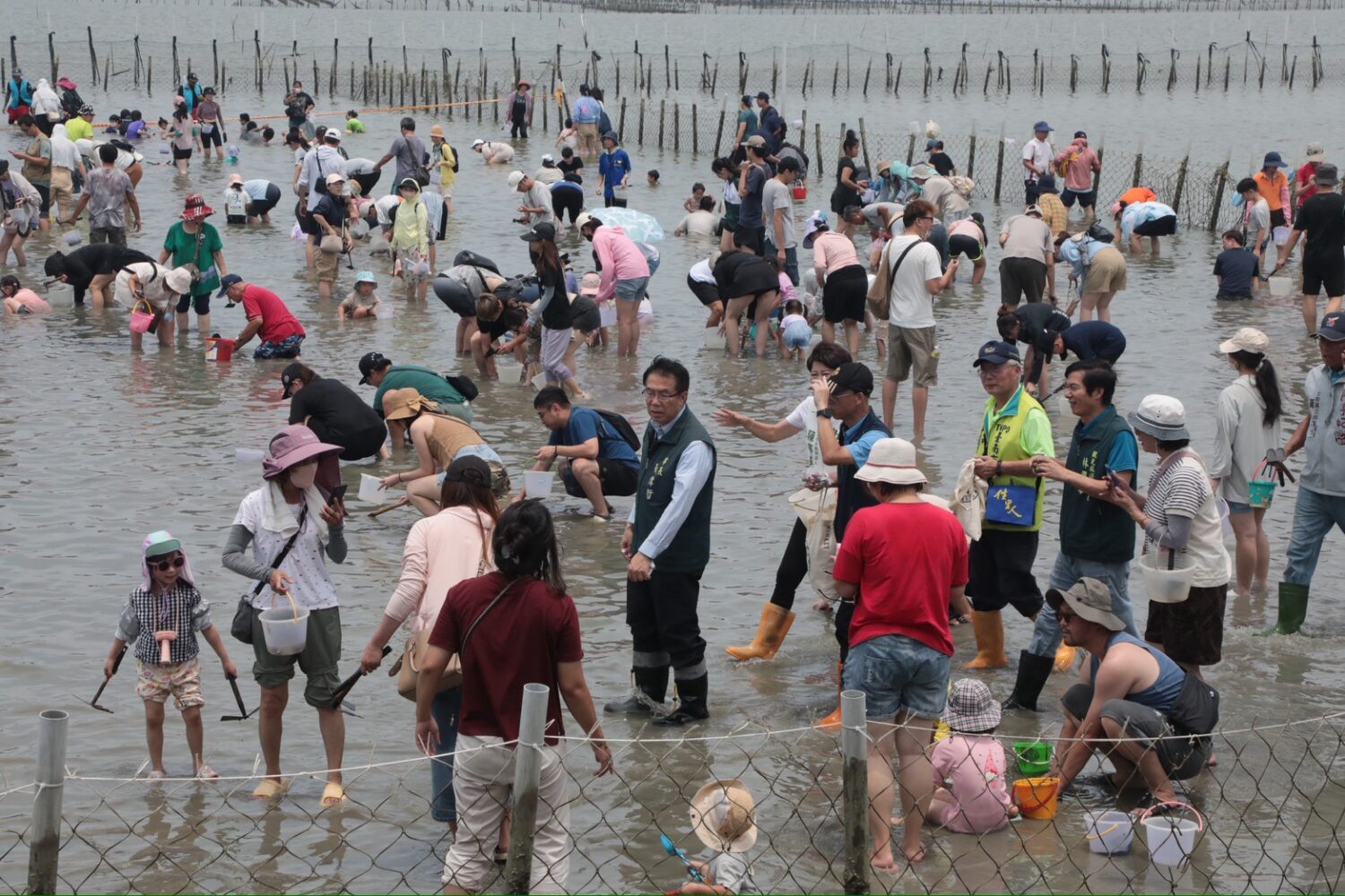銅板價玩翻濱海！台南七股海鮮節湧入千人下水體驗漁村樂