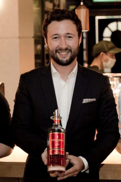 ▲Tesseron Cognac 亞太及中東區總監暨品牌大使 - Matthieu Chapoutier，將於9月10日餐酒晚宴分享干邑歷經時間淬鍊的工藝。（圖/高雄洲際酒店提供）
