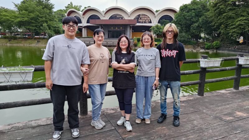包氏家族四人跨世代接力挺輔英　護理、幼保串起照顧生命故事