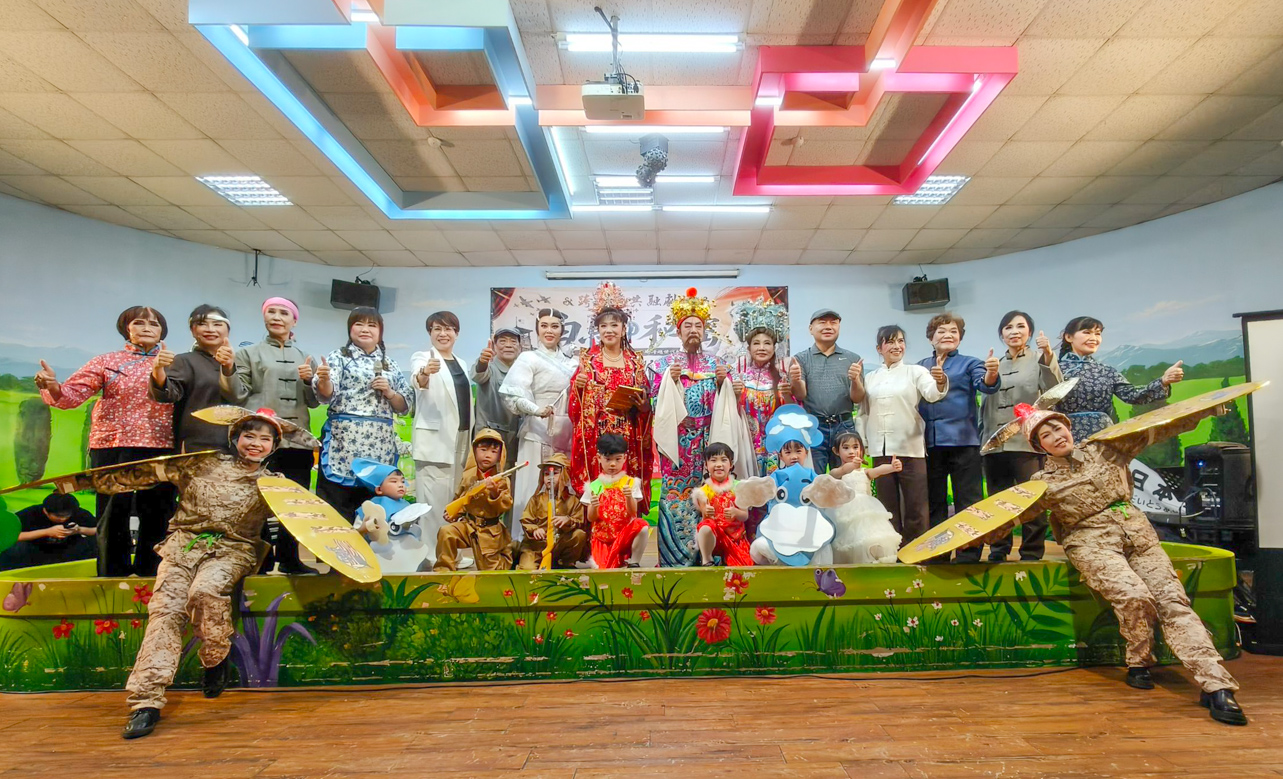 中庄白馬傳奇化身文化劇場 幼老共學登台演繹