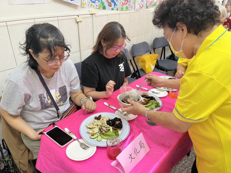 ▲媽媽的家常菜,慢燉出高雄鳳山新武里社區溫情。
