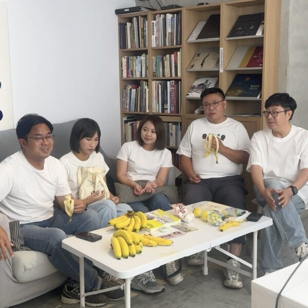WeCare高雄開直播，議員選舉新人合體暢聊選舉小物、地方故事