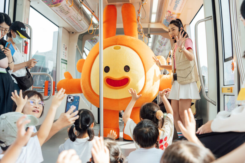 「2026臺灣國際兒童及青少年嘉年華」童趣彩繪列車馳騁港灣！