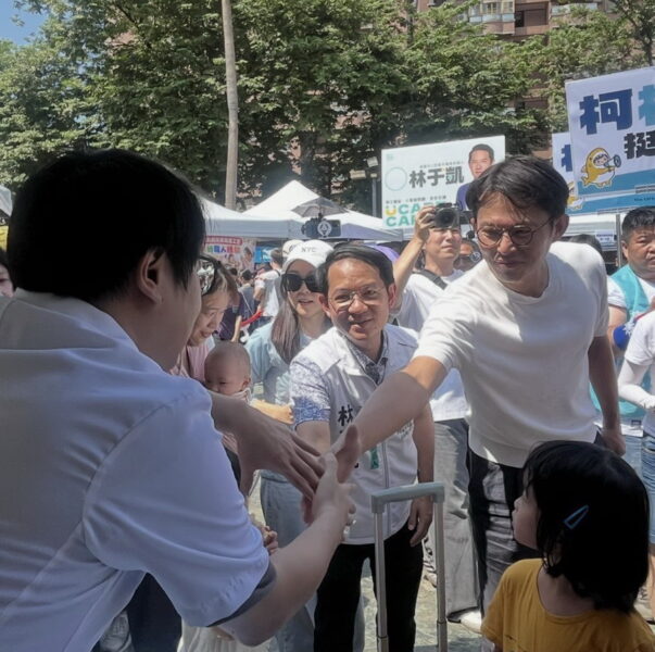 高雄市議員參選人林于凱舉辦誓師大會 黃國昌、柯志恩到場立挺